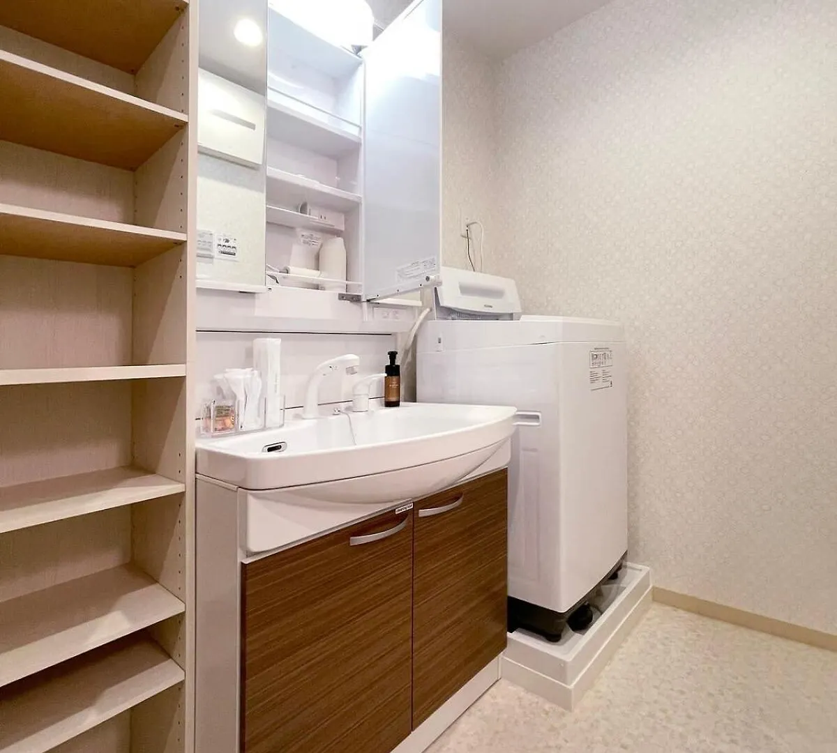 Casaen - 1Br With Balcony Near Hondori Shopping Arcade, 6Ppl Lägenhet Hiroshima